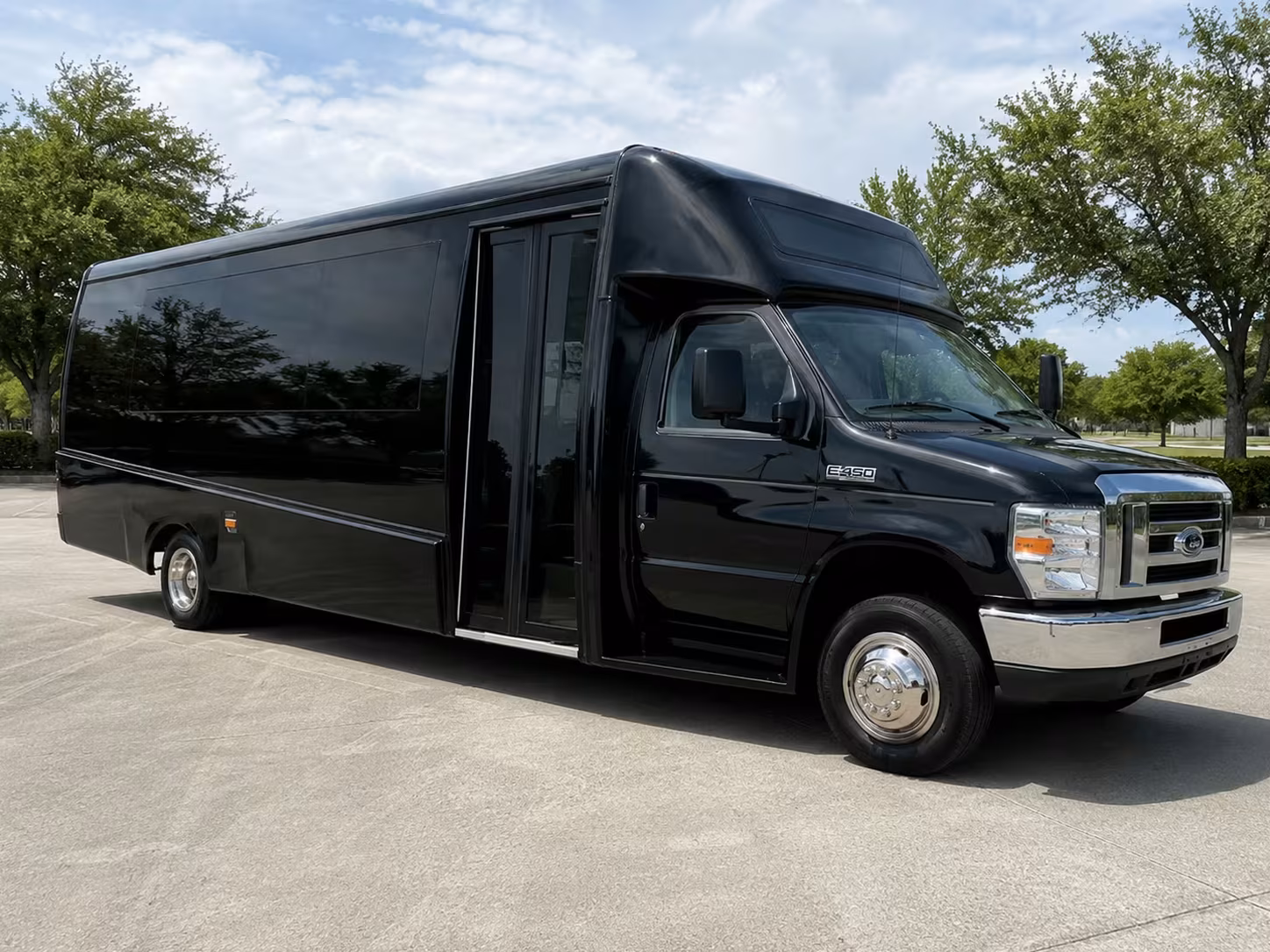 15 passenger minibus