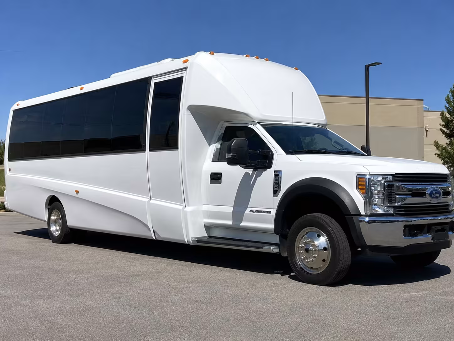 18 passenger minibus