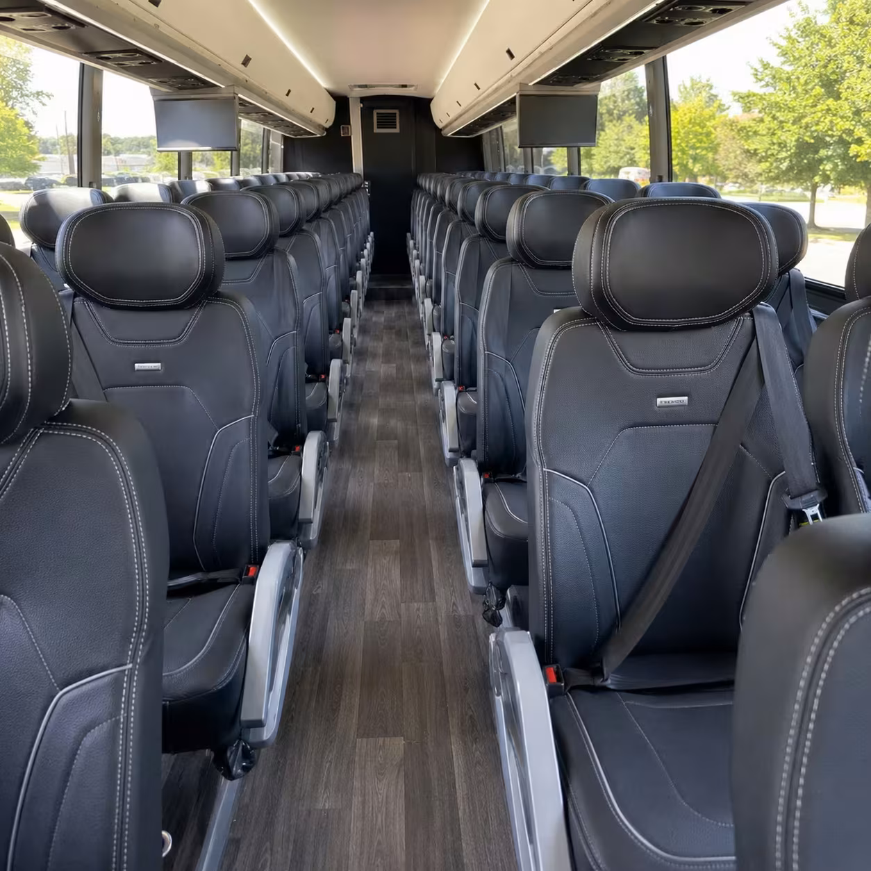 los angeles charter bus rentals to angel stadium and kia forum