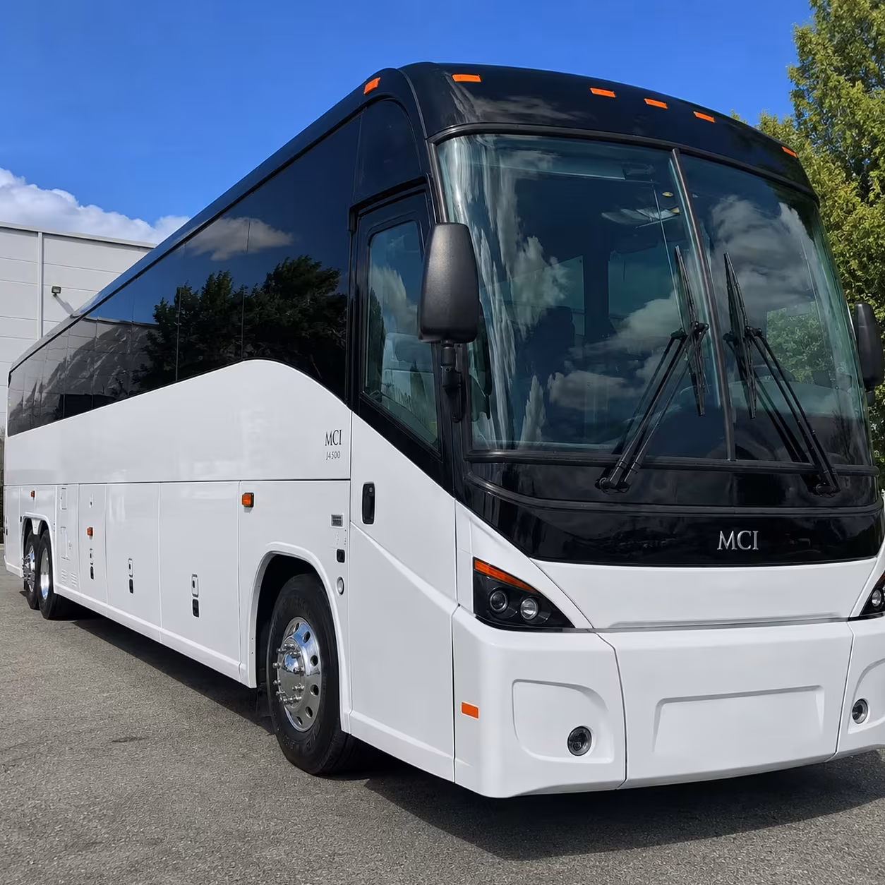 los angeles employee shuttle buses for 405 commuters