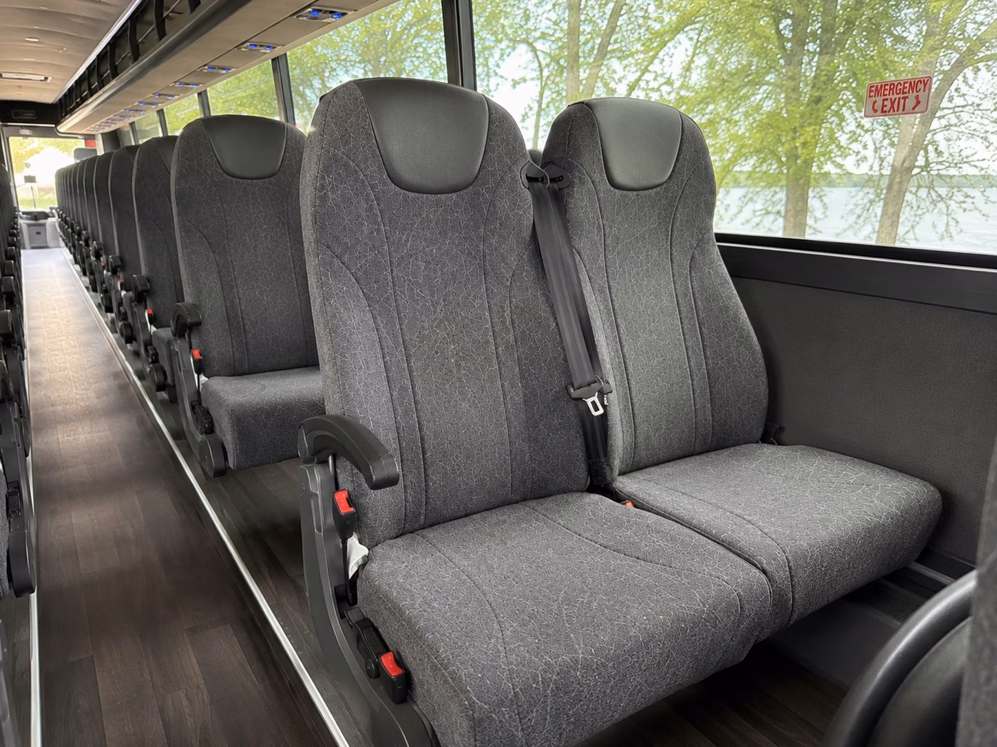 los angeles prom bus rentals that keep your group together