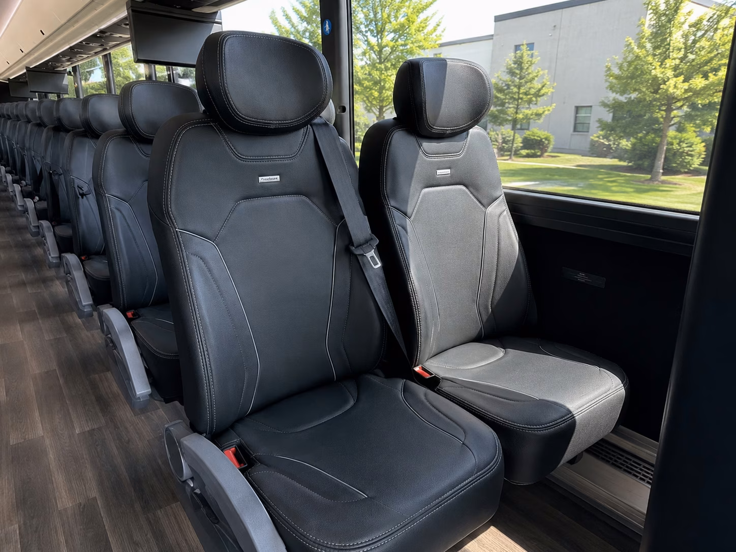 minibuses for smaller los angeles prom groups